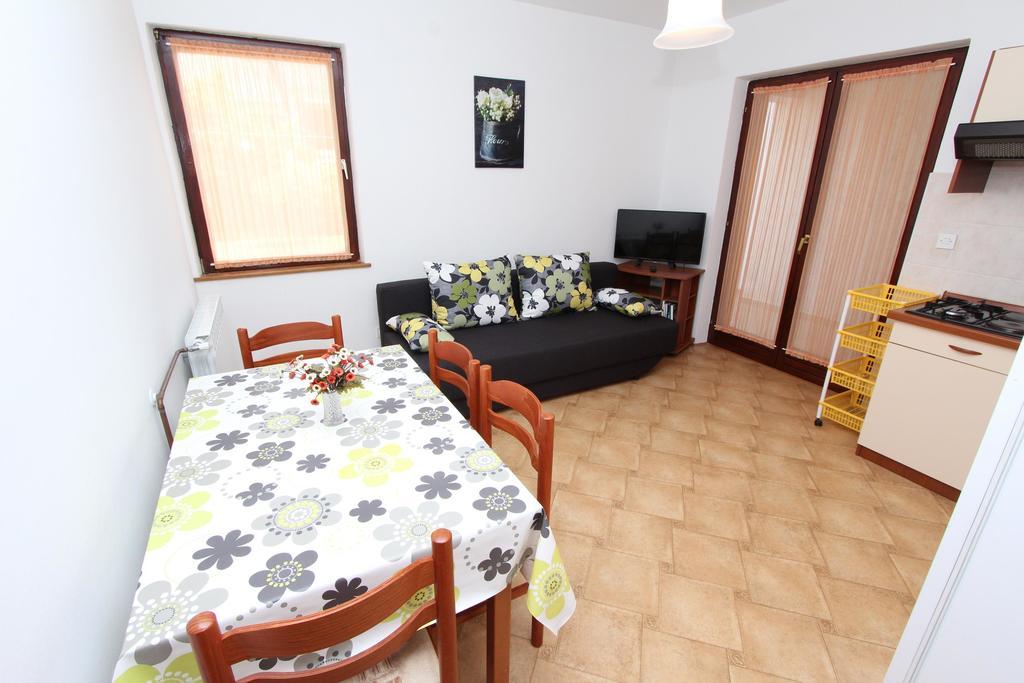 Apartments Rozela Rovinj Exterior photo